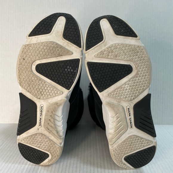 Mark Nason Lace Up Apres Bootie Size 8 - Picture 5 of 6